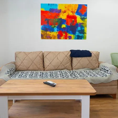 Urban - Main Area Apartment